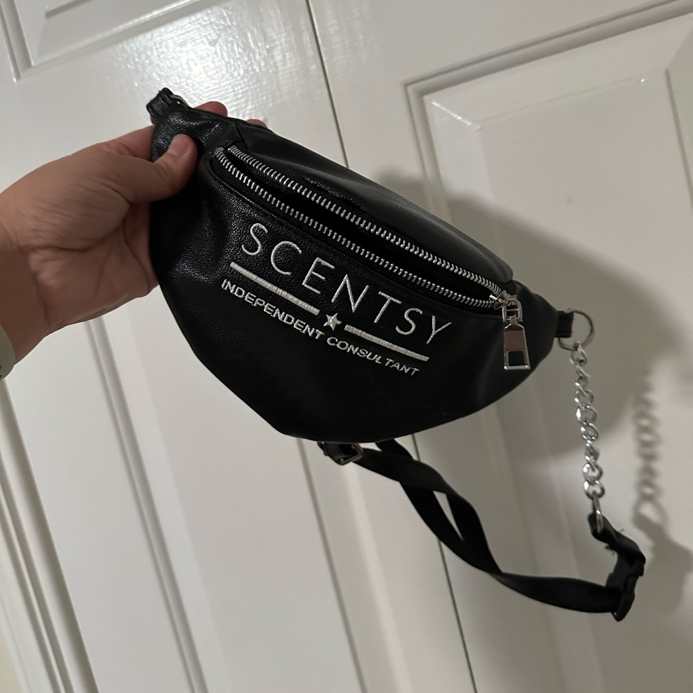 Scentsy Black Chain Belt Bag